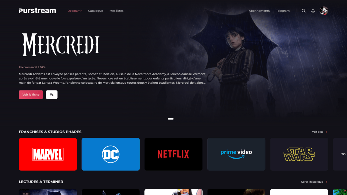 Accueil avec les films en vedette et plusieurs carrousels